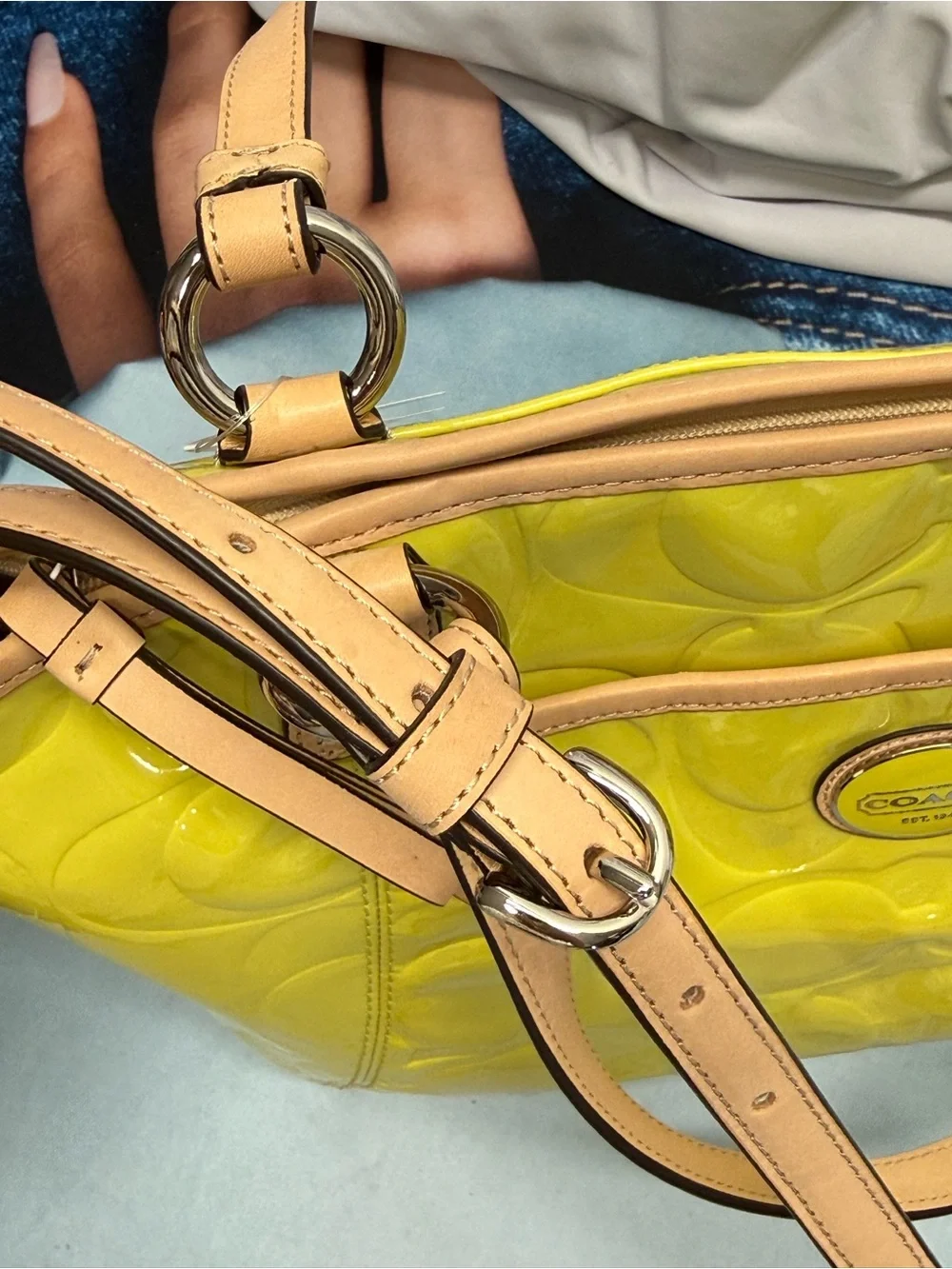 (new+tag) Coach Patent Leather Tote / Shoulder / Crossbody Monogram Siganture